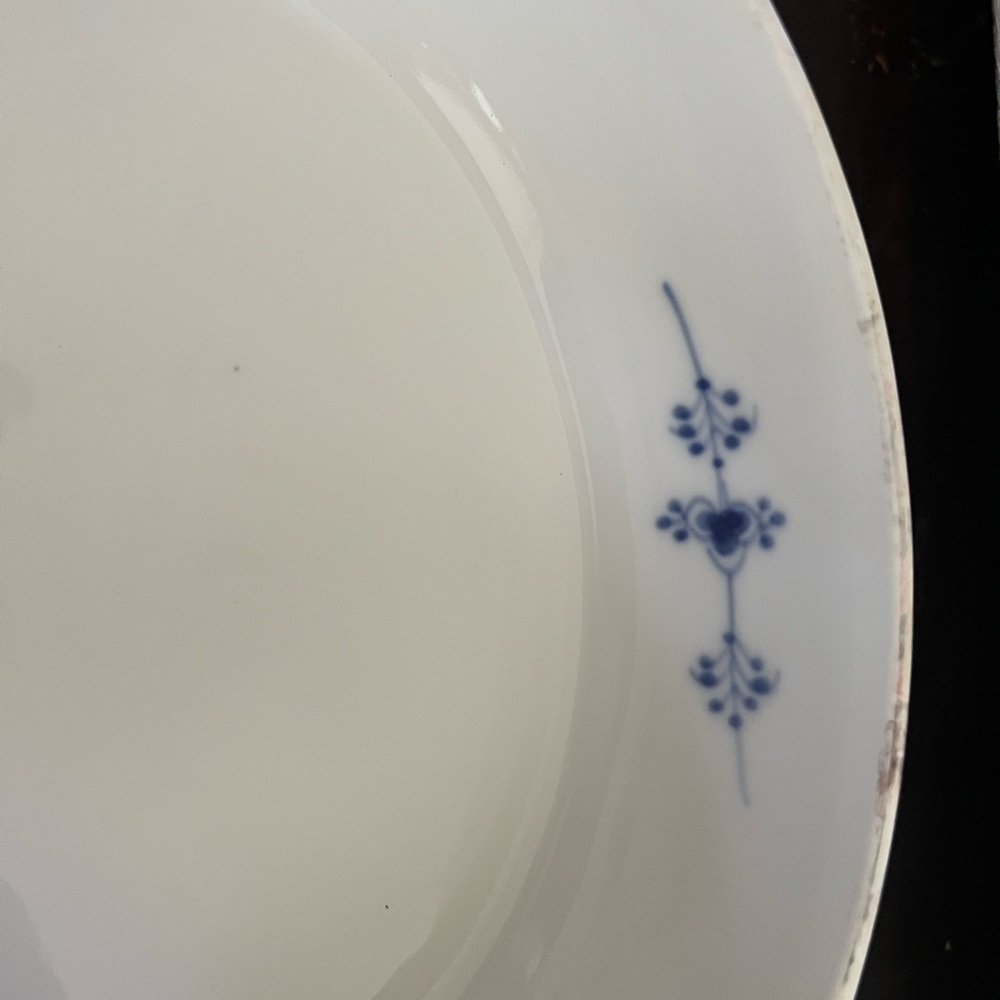Royal Copenhagen Fluted Half Lace Covered Vegetable Bowl - Picture 4 of 7